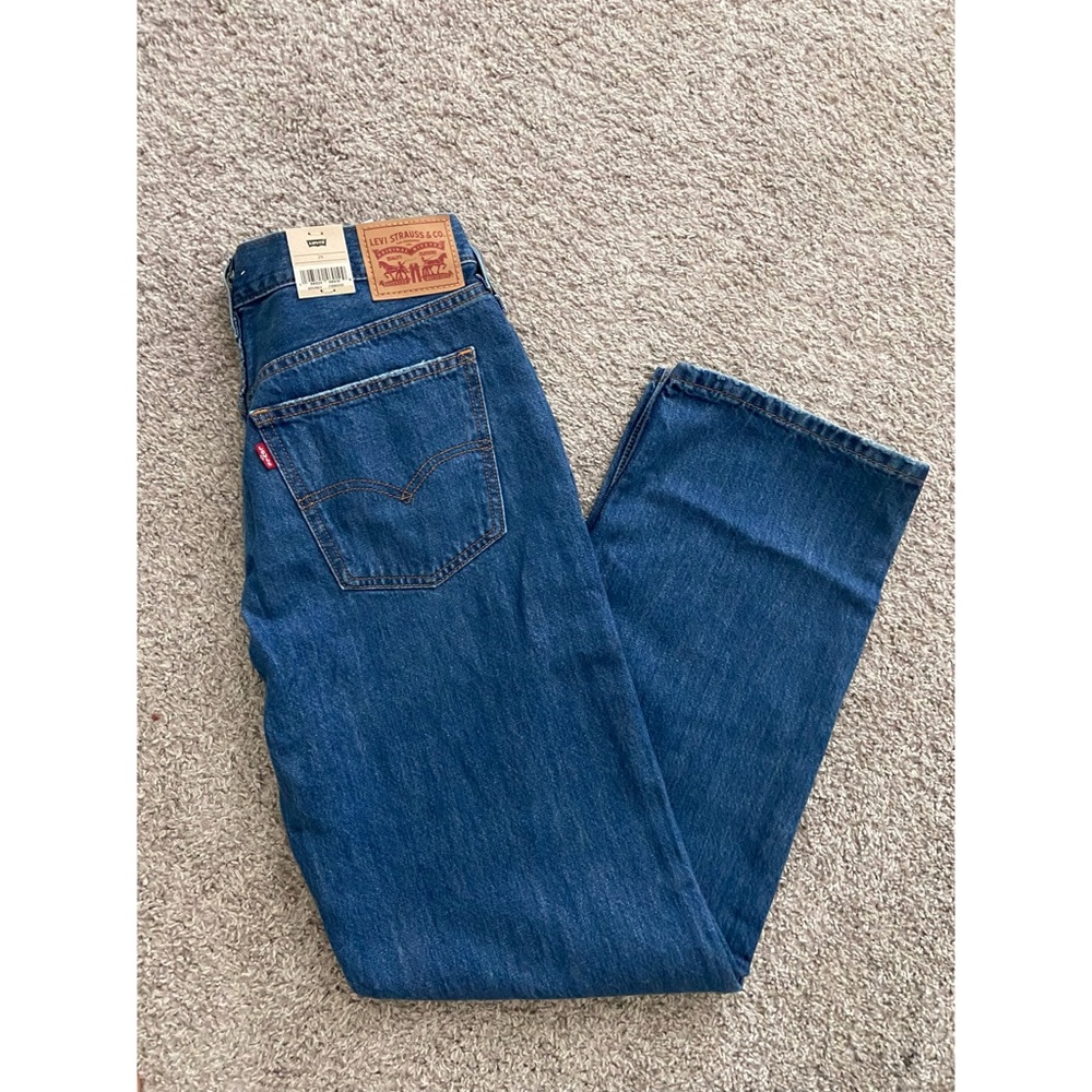 levi’s low loose jeans 💙